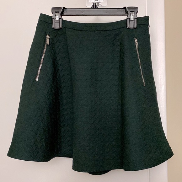 1. State Green Textured Skirt Size XS - Picture 7 of 8